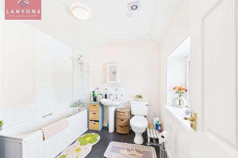 34 Llantrisant Road, Tonyrefail, Porth, CF39 8PP