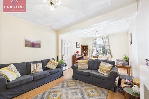 34 Llantrisant Road, Tonyrefail, Porth, CF39 8PP