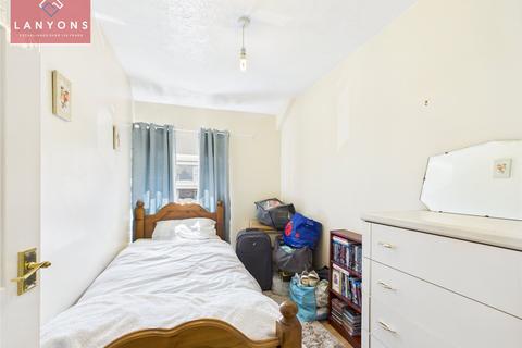 34 Llantrisant Road, Tonyrefail, Porth, CF39 8PP