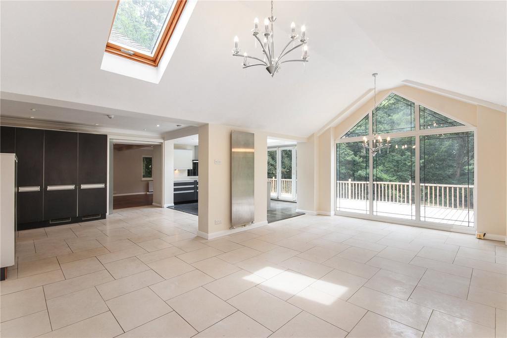 Kitchen/Dining Rm