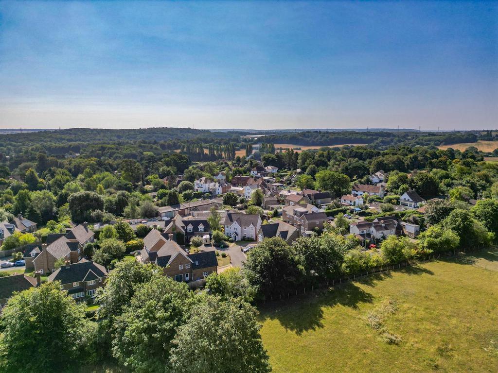 Hogs Orchard Swanley Village1.jpg