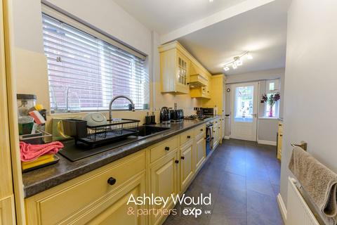 3 bedroom semi-detached house for sale, Carters Lane, Halesowen B62