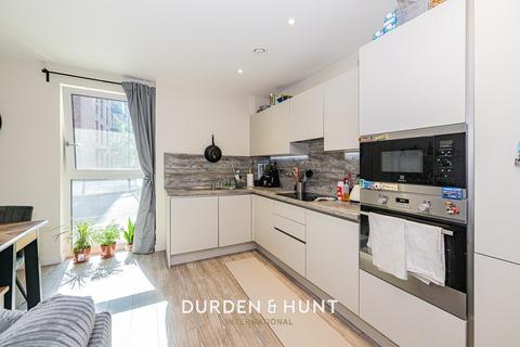 2 bedroom apartment for sale, Ironworks Way, Newham E13