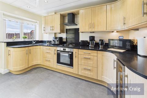 3 bedroom semi-detached house for sale, Cinderford Close, Boldon Colliery