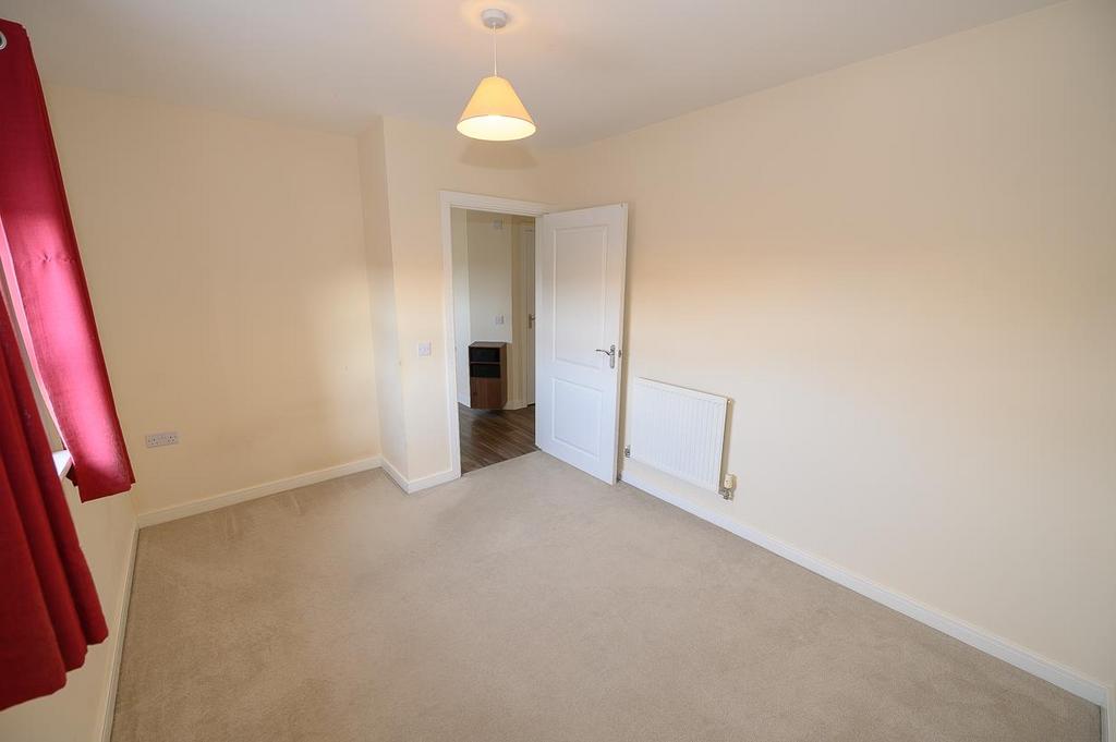Bedroom 2 pic 2.jpg