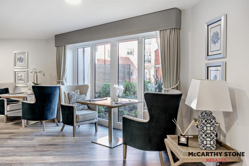 8581851-interior21-800.jpg