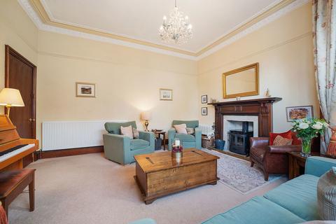 6 Abercromby Road, Castle Douglas, DG7 1AY