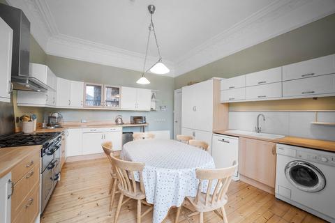 6 Abercromby Road, Castle Douglas, DG7 1AY