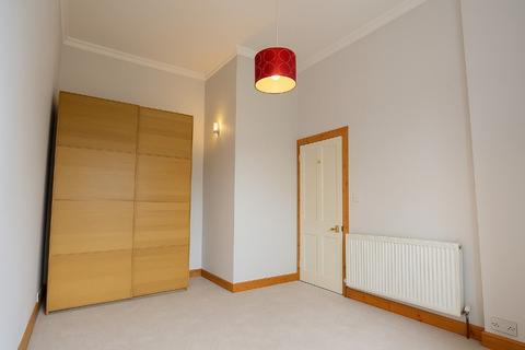 2 bedroom flat to rent, Rodney Street, Canonmills, Edinburgh, EH7