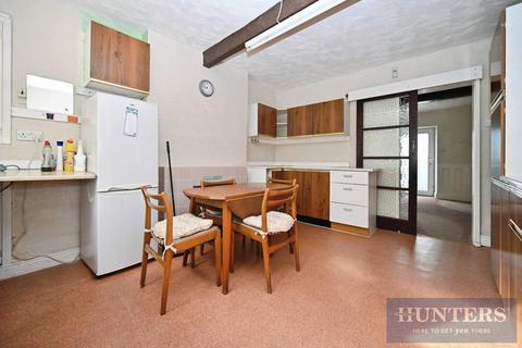 undefined, North Terrace, Yeadon, Leeds