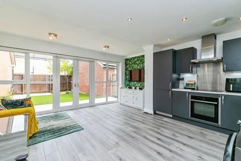 3 bedroom detached house for sale, Salisbury Avenue, Lytham St. Annes FY8