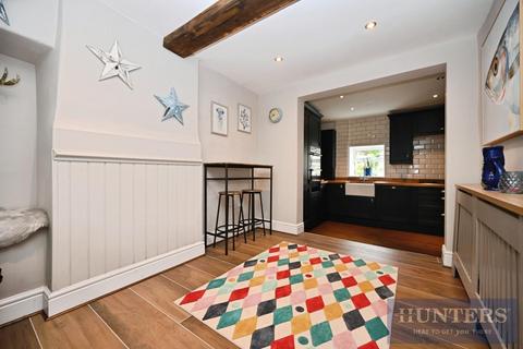 undefined, Town Street, Guiseley, Leeds