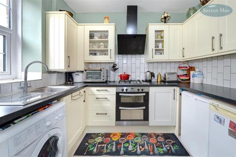 15 Ash Lane, Deepcar, Sheffield, S36 2PD