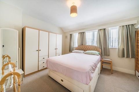 undefined, Grove Crescent, Feltham TW13