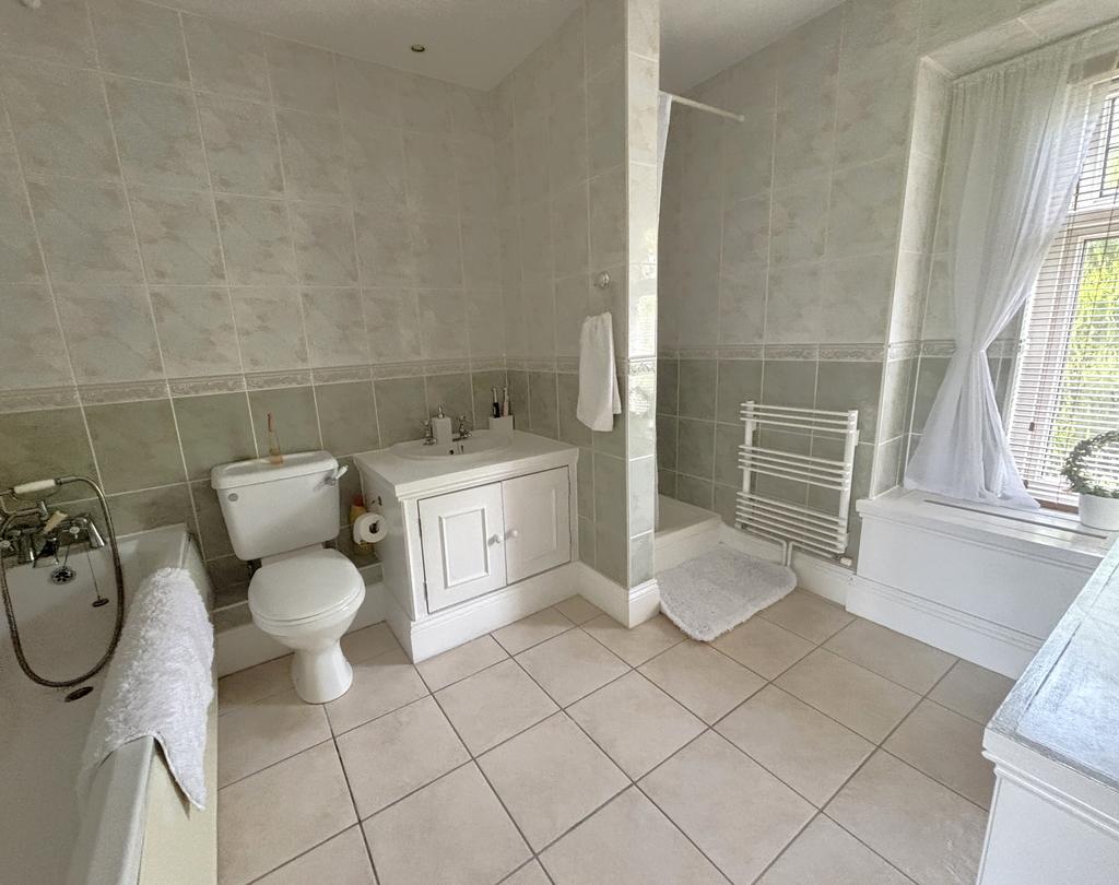 En Suite 3