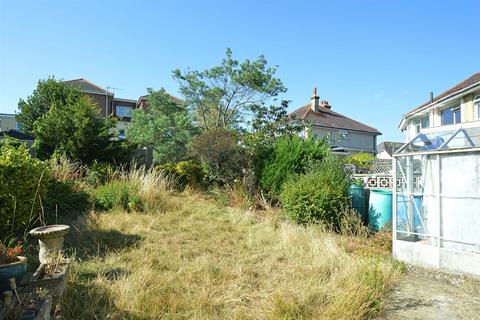 2 bedroom semi-detached house for sale, SHORT WALK TO BEACH * SANDOWN