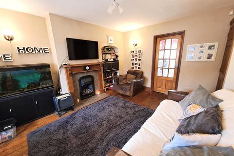 10 Fox Grove, Birmingham, B27 7RZ