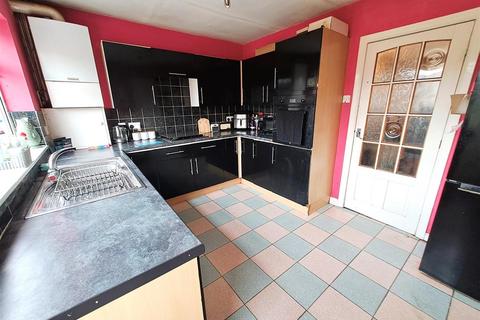 10 Fox Grove, Birmingham, B27 7RZ