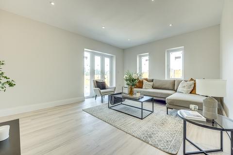 4 bedroom detached house for sale, Cornfield Way, Rayleigh, SS6