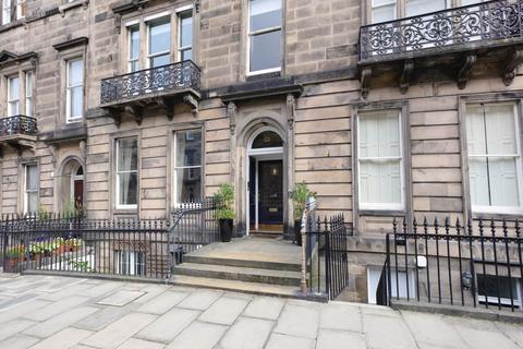 3 bedroom flat to rent, Manor Place, Edinburgh,