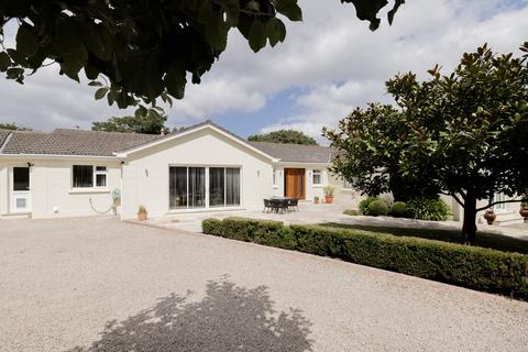 4 bedroom bungalow for sale, La Rue Des Vignes, St. Peter, Jersey