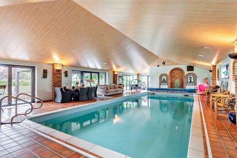 5 bedroom detached house for sale, Yarmouth Road, Lound, Lowestoft, Suffolk, NR32