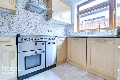 13 Charles Road, Dagenham, RM10 8BA