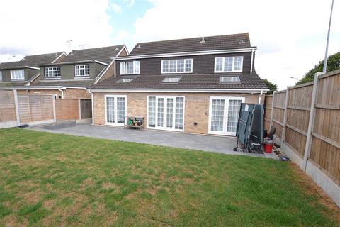 6 bedroom detached house for sale, Petersfield, Chelmsford