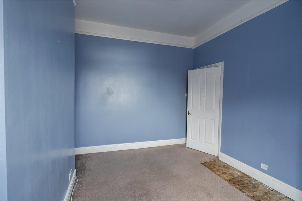 Bedroom 2 (2)