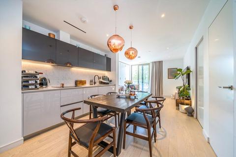 2 bedroom flat for sale, Downs Road, London E5