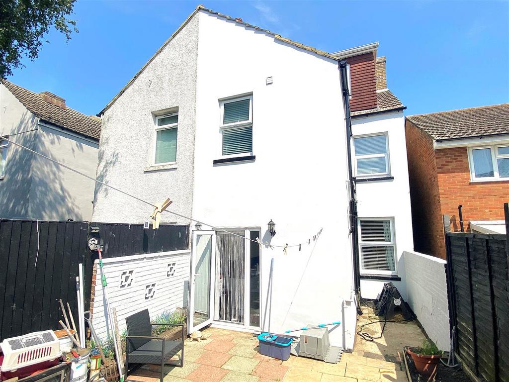 21 North Road - rear.jpg