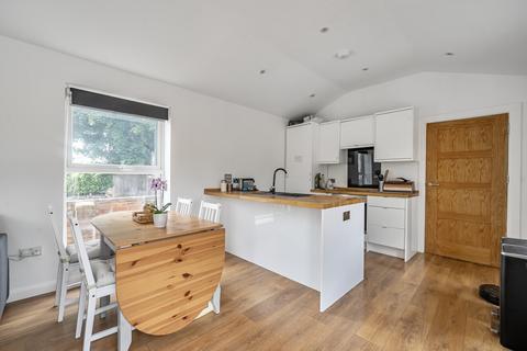 undefined, Abbotts Road, Mitcham CR4