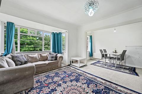 2 bedroom flat for sale, Hanger Lane, Ealing