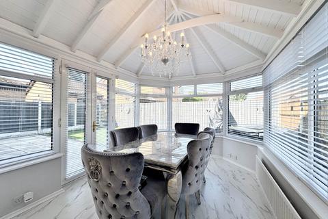 3 bedroom detached house for sale, Beaumont Avenue, St Helens