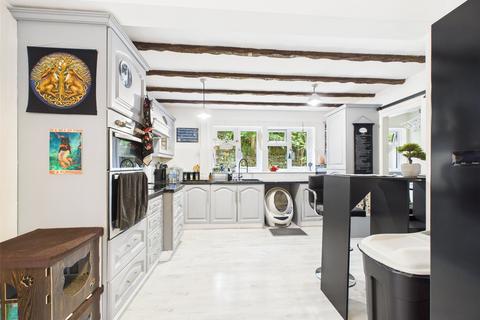 2 Brookside Close, Launceston, PL15 8SF