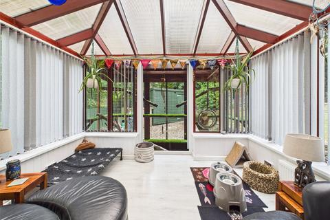 2 Brookside Close, Launceston, PL15 8SF