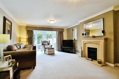 undefined, Woodacre Close, Greater Manchester M33