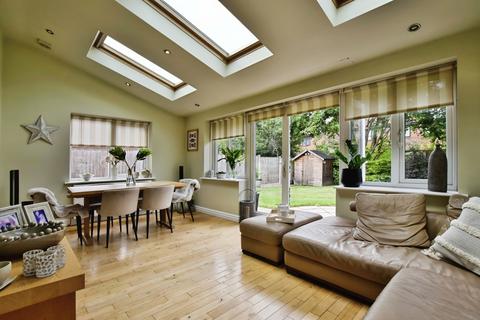 undefined, Woodacre Close, Greater Manchester M33
