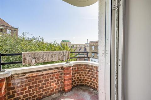 undefined, Huntsman Street, SE17