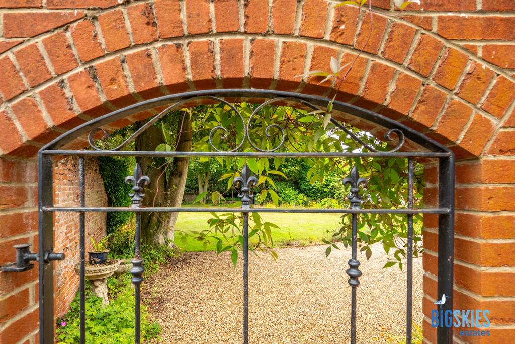 View to front garden