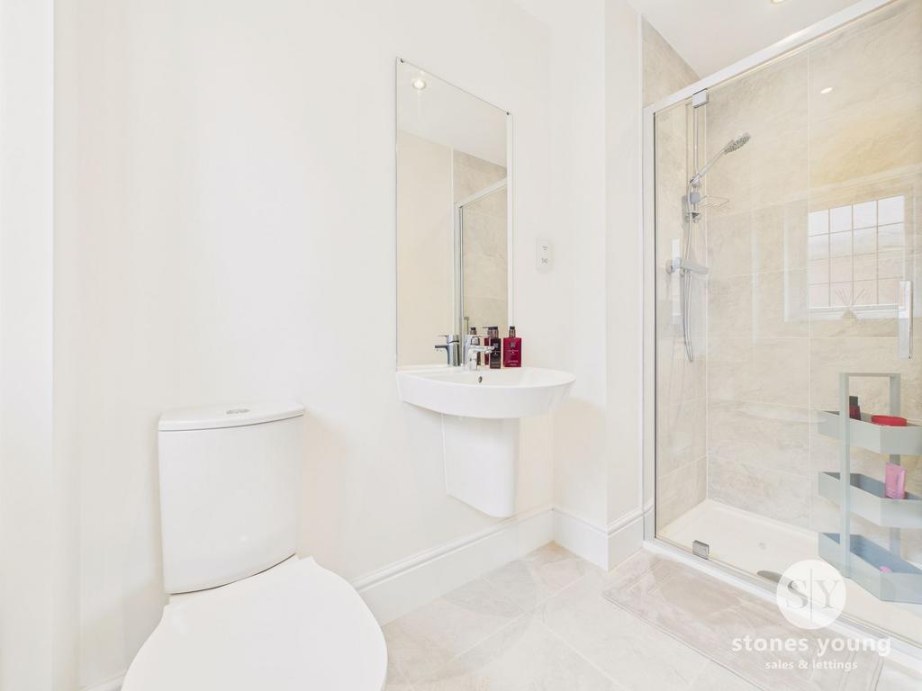 En-suite Shower Room 2