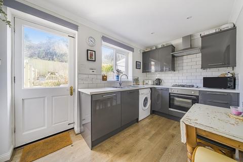 undefined, Three bedroom family home in central Topsham