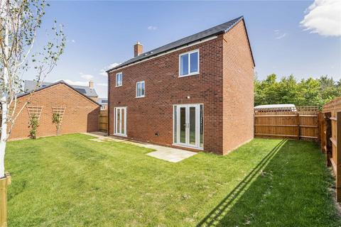 3 bedroom detached house for sale, Shuttington, Tamworth