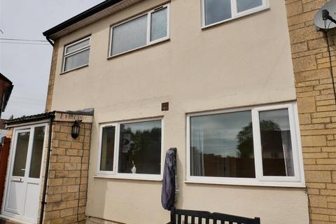 22b Calne Road, Lyneham, Chippenham, SN15 4PS