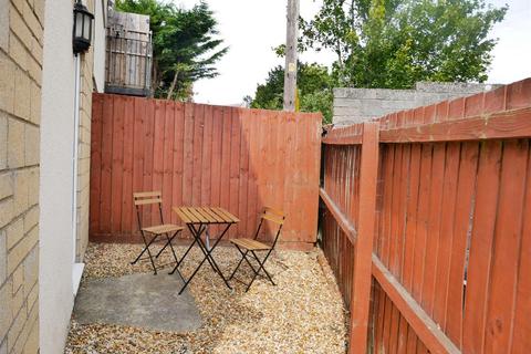 22b Calne Road, Lyneham, Chippenham, SN15 4PS
