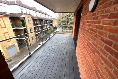 undefined, 351a Rotherhithe Street, London