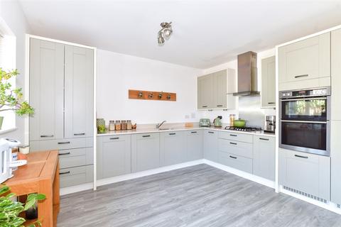 4 bedroom detached house for sale, Gravel Pit Lane, Marden, Tonbridge, Kent