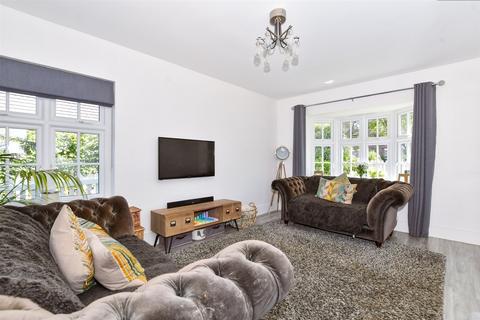 4 bedroom detached house for sale, Gravel Pit Lane, Marden, Tonbridge, Kent