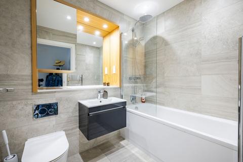 Flat 7, Aston House, 1a West Hill, South Croydon, CR2 0SB
