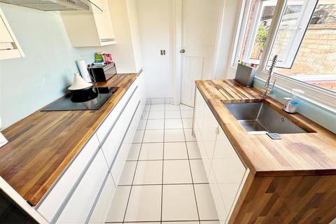 2 bedroom terraced house for sale, Poplar Road, Cleethorpes, N.E. Lincs, DN35 8BQ
